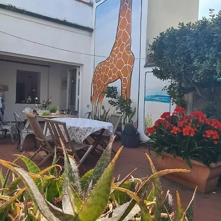 Appartamento Lovely 5 Bedrooms Viareggina, With Garden Viareggio